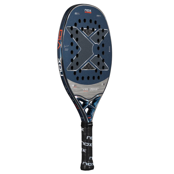 Pala beach tennis V10 Luxury 2025. La pala de Veronica Casadei